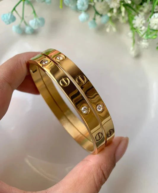 Cartier Bracelet 18K Gold Plated – Timeless Cuff Design for Women