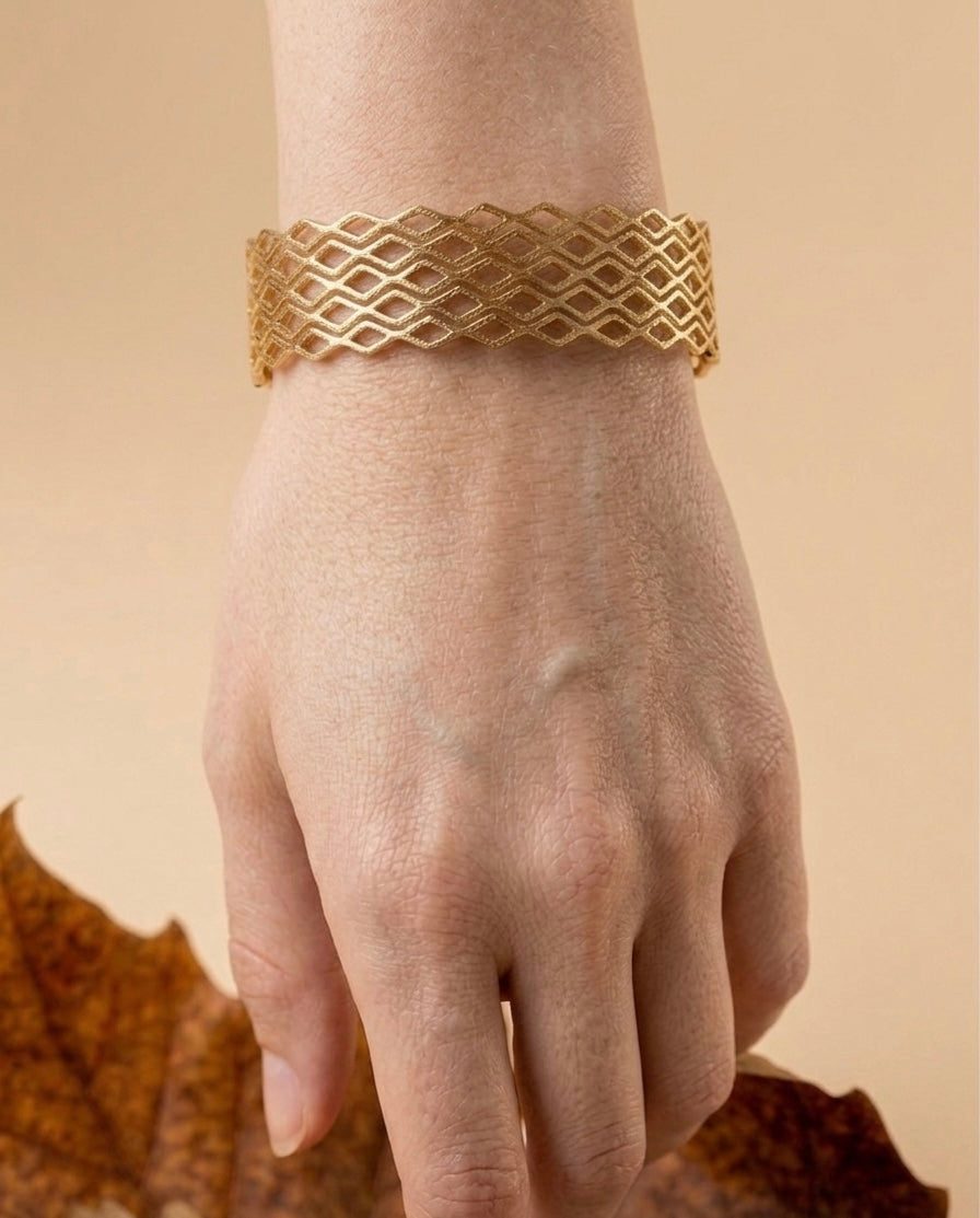 18k Gold Plated Geometric Honeycomb Mesh Bangle