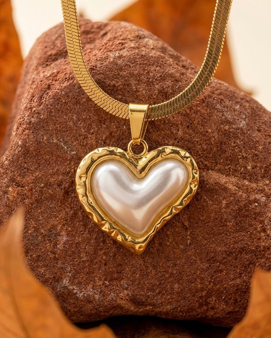 Romantic 18K Gold Plated Heart Pearl Necklace