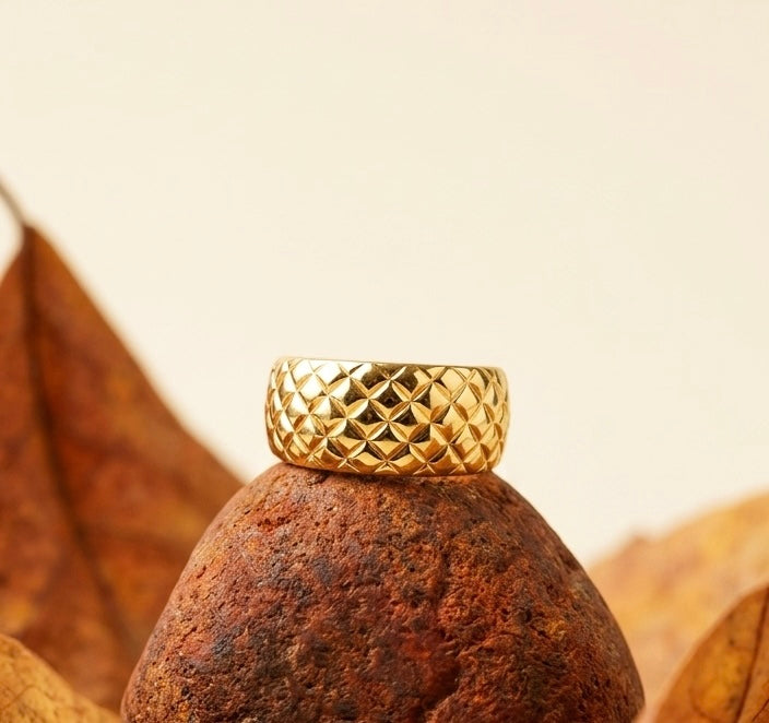 Gold Quilted Dome Ring – Chunky Diamond Pattern Statement Band – Luxury 18K Gold Plated Textured Ring for Women