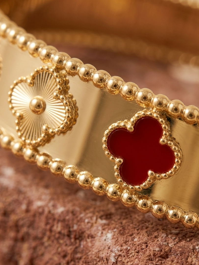 18k Gold Plated Four-Leaf Clover Bangle – Red Enamel & Gold Motif Bracelet