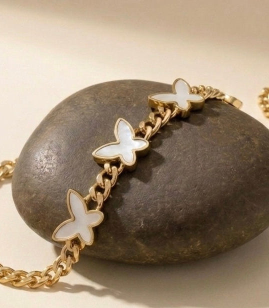 18k Gold Plated Mother of Pearl Butterfly Curb Chain Bracelet