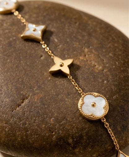 Classic Alhambra Shell Motif Bracelet – 18k Gold & Mother-of-Pearl Inlay