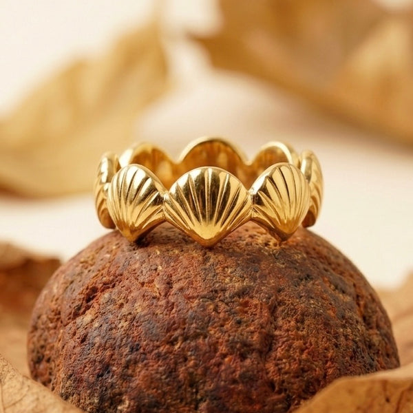 Gold Triple Seashell Ring – Dainty Scallop Shell Coastal Jewelry – Summer Beach Boho Ring