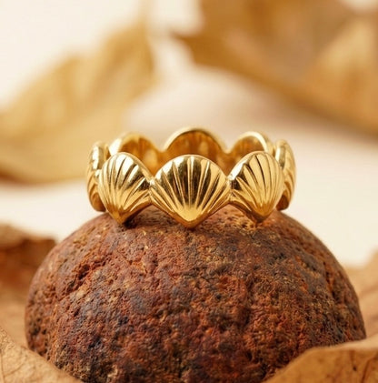 Gold Triple Seashell Ring – Dainty Scallop Shell Coastal Jewelry – Summer Beach Boho Ring