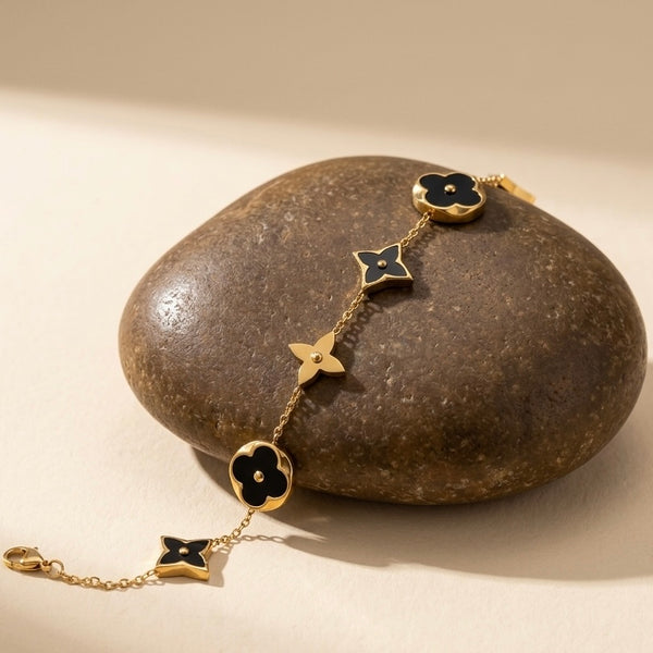Luxurious Onyx Clover Motif Bracelet – 18k Gold & Black Enamel