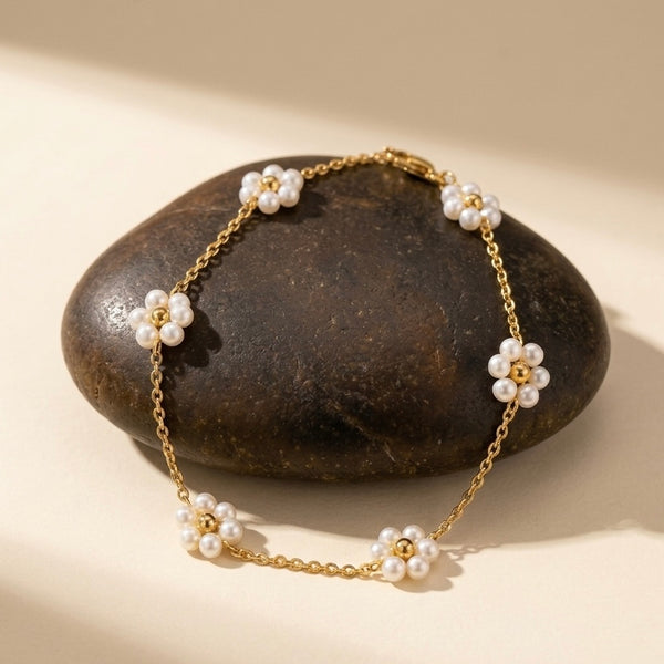 Dainty Pearl Daisy Charm Bracelet – 18K Gold Plated, Anti-Tarnish & Waterproof
