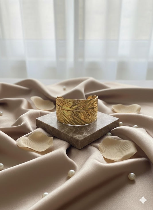 Vintage Leaf Textured Cuff Bracelet | Gold Statement Open Bangle