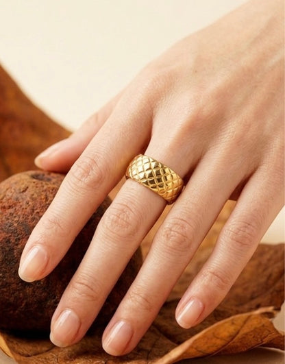 Gold Quilted Dome Ring – Chunky Diamond Pattern Statement Band – Luxury 18K Gold Plated Textured Ring for Women