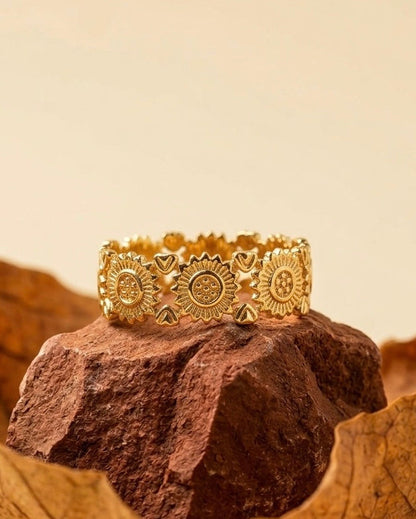 18K Gold Plated Sunflower & Heart Eternity Ring ACERO JEWELS