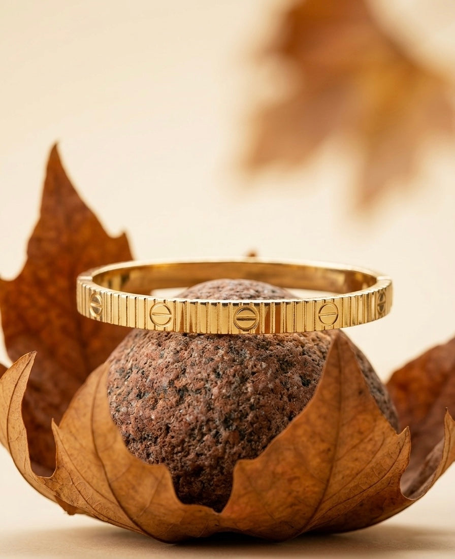 18k Gold Plated Iconic Screw Motif Textured Bangle