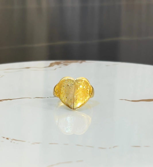 Vintage Ribbed Gold Heart Signet Ring – Textured 18K Gold Plated Statement Ring – Romantic Chunky Heart Jewelry for Women - ACERO JEWELS