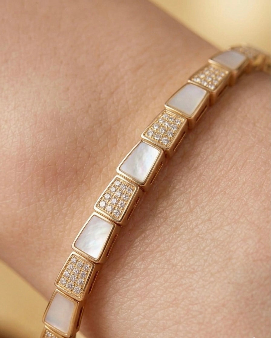 Luxury 18k Gold Plated Geometric Serpent Bangle