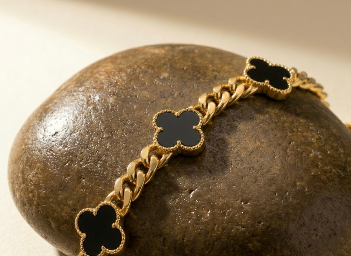 Midnight Clover Cuban Link Bracelet – 18K Gold Plated, Anti-Tarnish & Waterproof