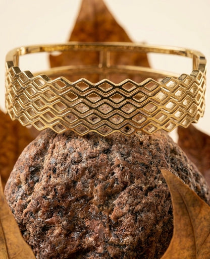 18k Gold Plated Geometric Honeycomb Mesh Bangle