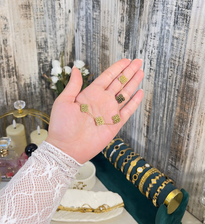 Textured Vintage Clover Bracelet – 18K Gold Plated, Anti-Tarnish & Waterproof