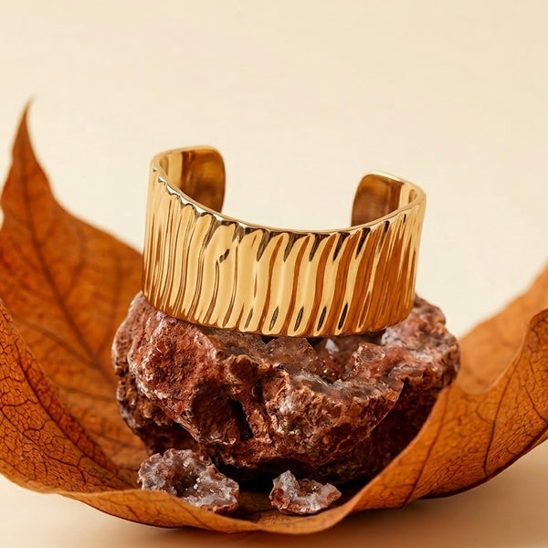 Desert Sands Textured Bangle – Minimalist Hammered Gold Cuff