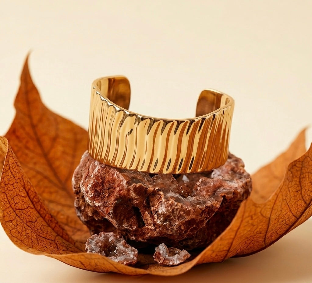 Desert Sands Textured Bangle – Minimalist Hammered Gold Cuff
