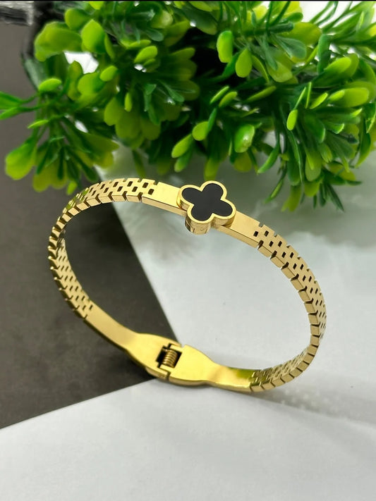 Noir Clover - 18k Gold Plated Cuff/Bangle