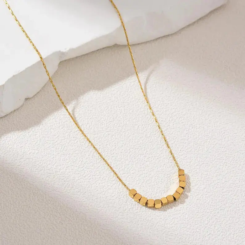 Golden Arc – Minimal Curve Pendant - ACERO JEWELS